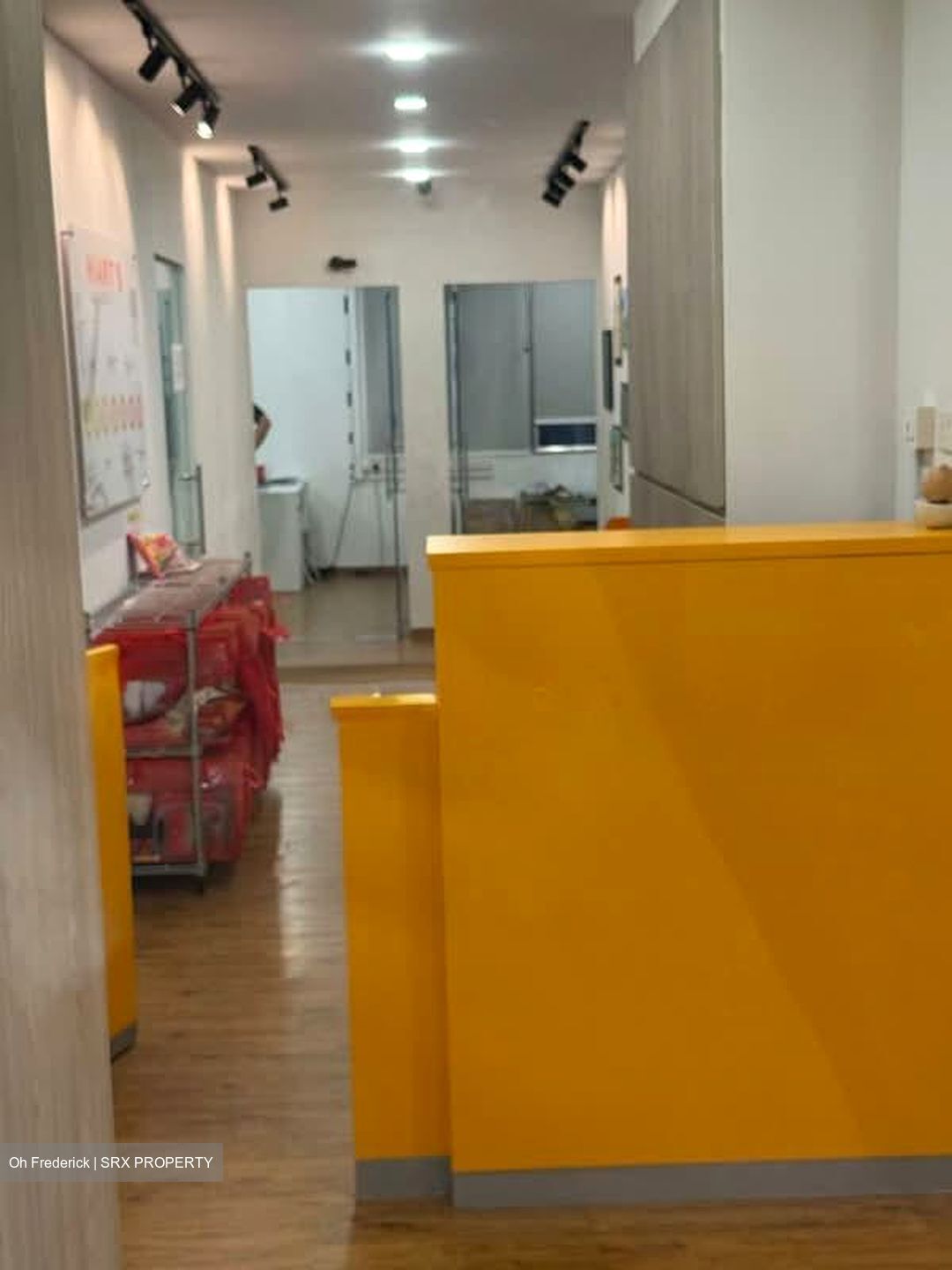 Parkway Centre (D15), Office #588640621